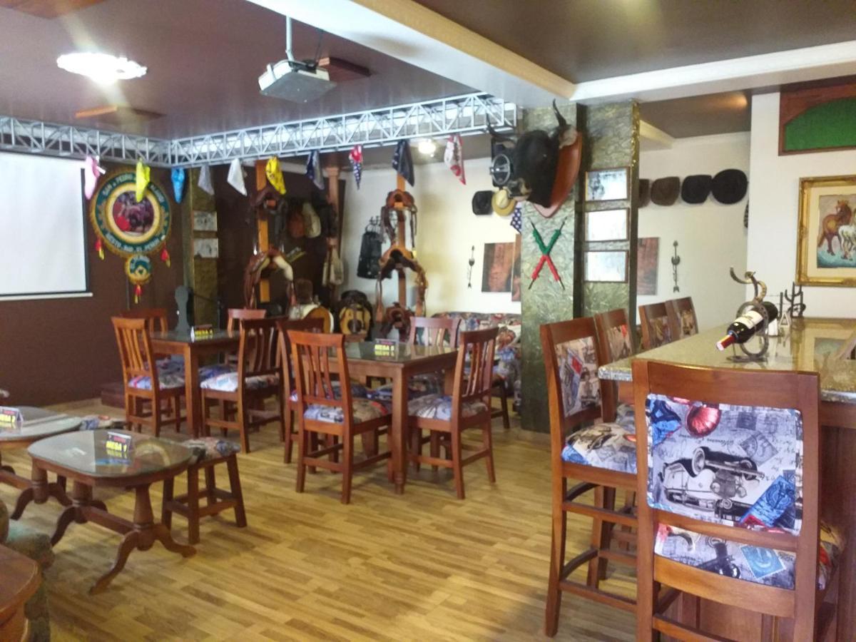 Hostal Resto - Bar "El Penon" Alausí Exteriör bild
